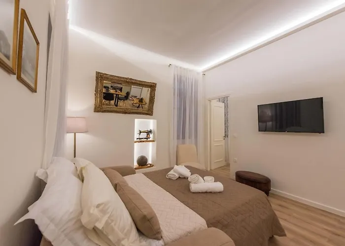 1571_ Suites A2