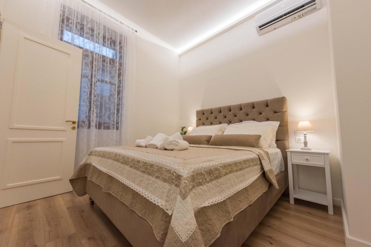 Apartment 1571_ A2
